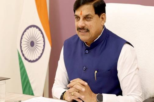 हाटपिपल्या में सड़क विकास परियोजना
