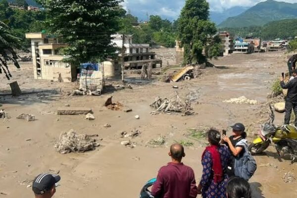 बाढ़ और भूस्खलन के बाद नेपाल का पावर सेक्टर प्रभावित, भारत से 654 मेगावाट बिजली मदद