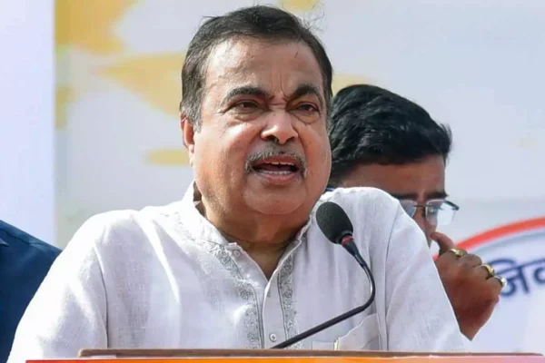 मुंबई-गोवा हाईवे की अधूरी सड़क परियोजना