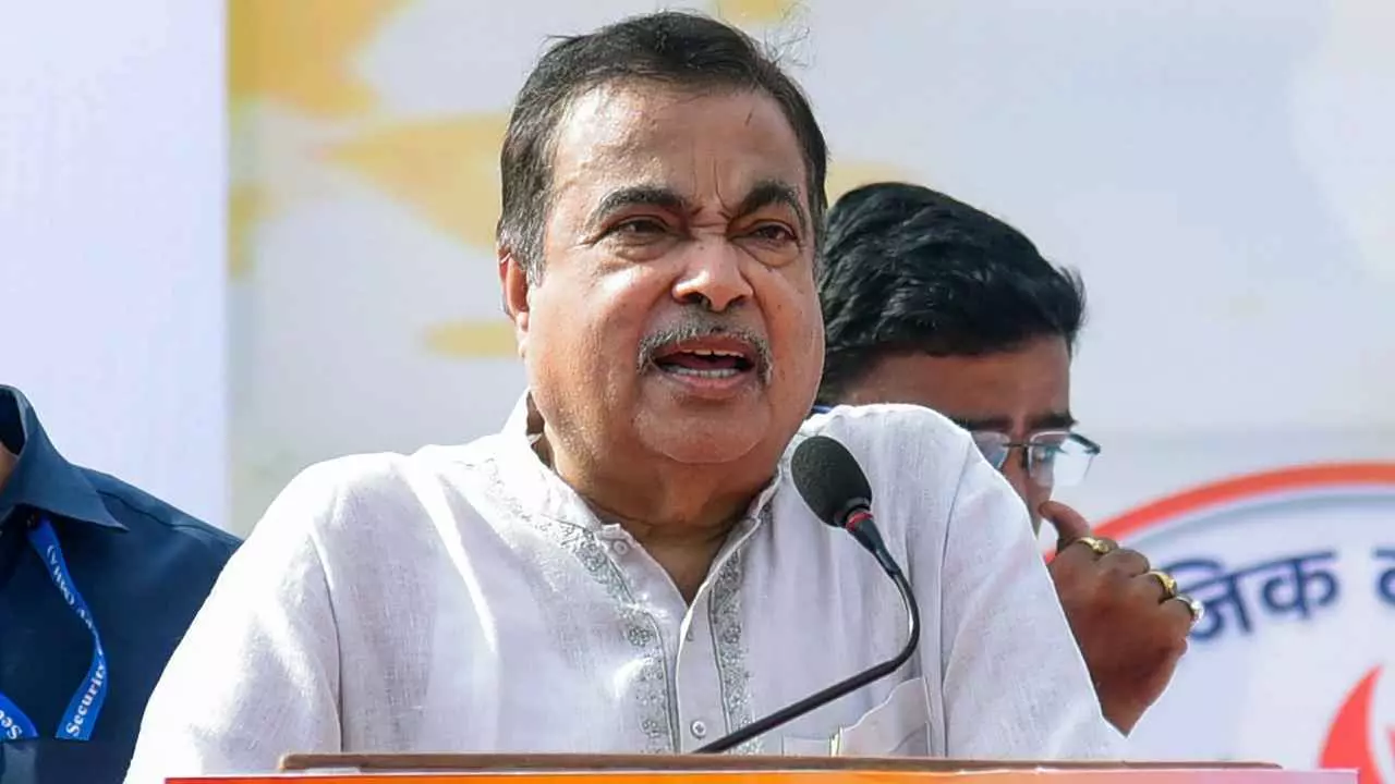 मुंबई-गोवा हाईवे की अधूरी सड़क परियोजना