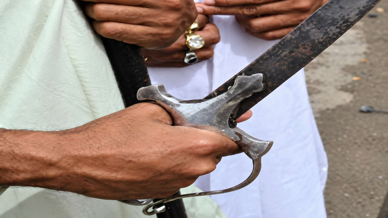 भाई पर हमले का बदला लेने हिस्ट्रीशीटर पर हमला