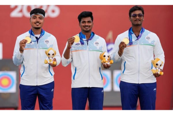 एशियन गेम्स में गोल्ड मेडल जीतते भारतीय खिलाड़ी