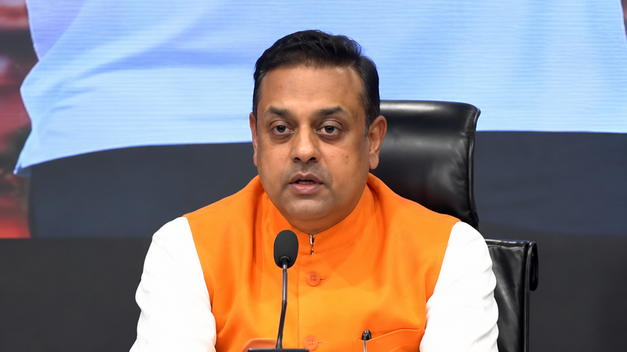 फॉर्म 6 अटैचमेंट और SIR को लेकर भाजपा और चुनाव आयोग का विवाद