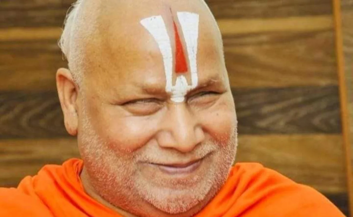 जगद्गुरु रामभद्राचार्य के खिलाफ प्रयागराज कोर्ट में दाखिल याचिका
