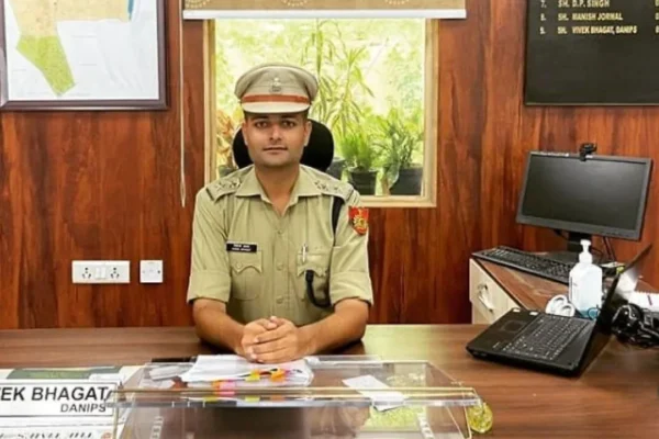 दिल्ली ACP विवेक भगत को एडिशनल DCP चार्ज देने पर रोक